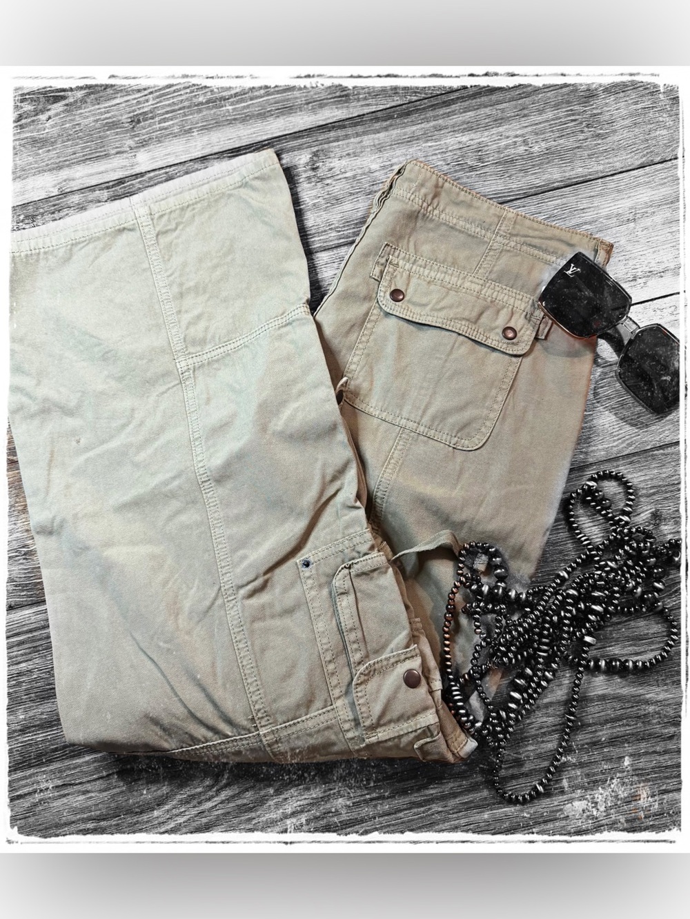 PacSun Wide Leg Cargo Pants in Light Tan